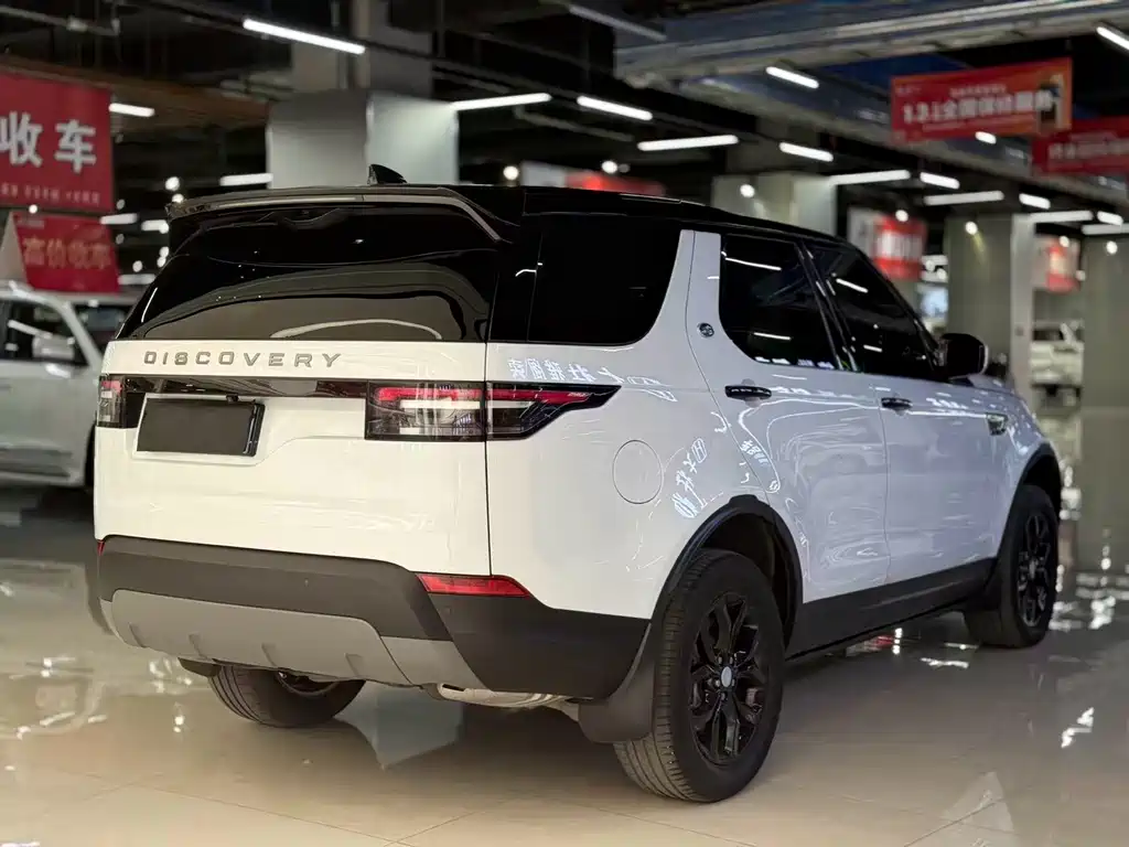 Land Rover Discovery 2017 — фото 9