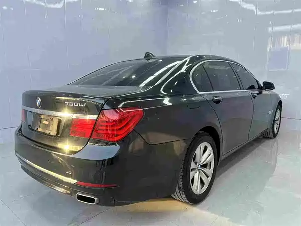 BMW 7 Series 2011