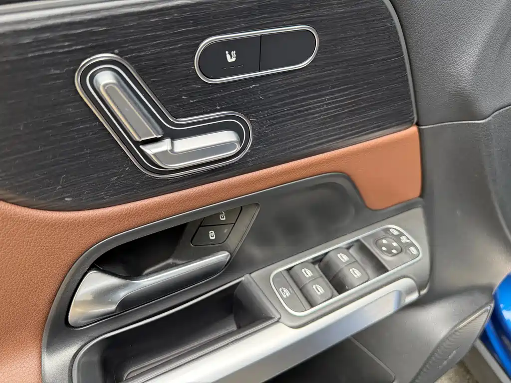 Mercedes-Benz GLB 2023 — фото 21