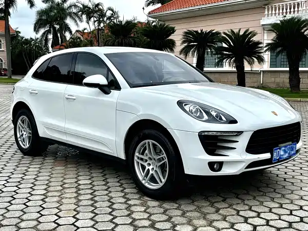 Porsche Macan 2015