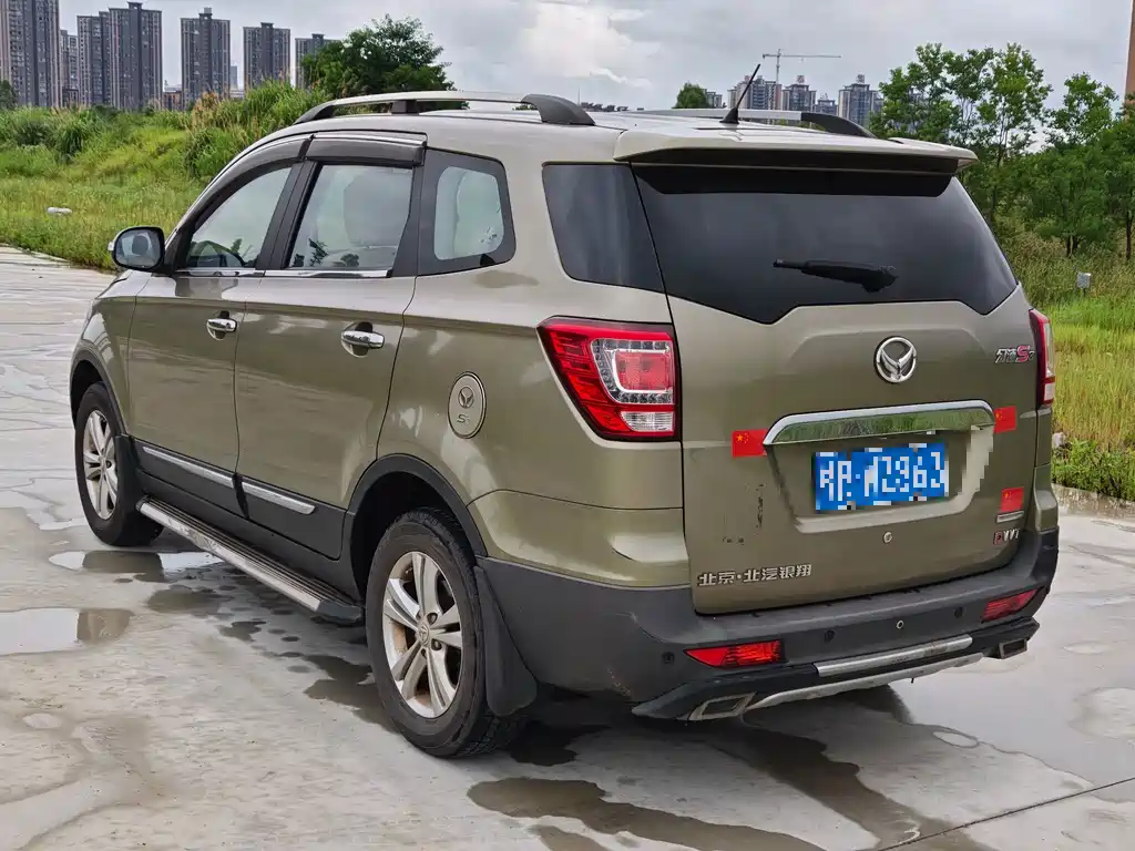 BAIC Huansu S3 2014 — фото 6