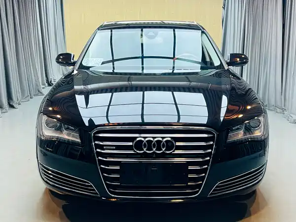 Audi A8 2012