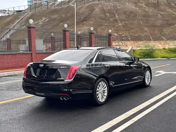Cadillac CT6 2018