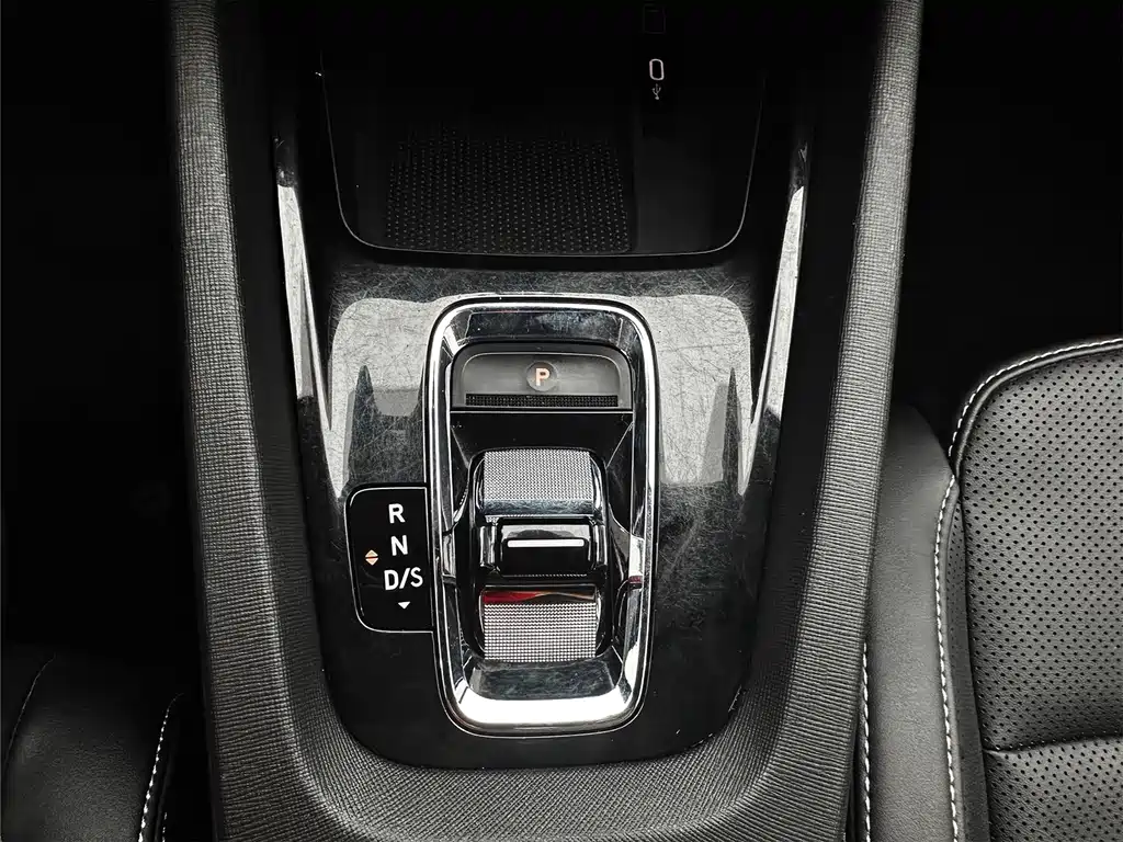 Skoda Octavia 2022 — фото 14