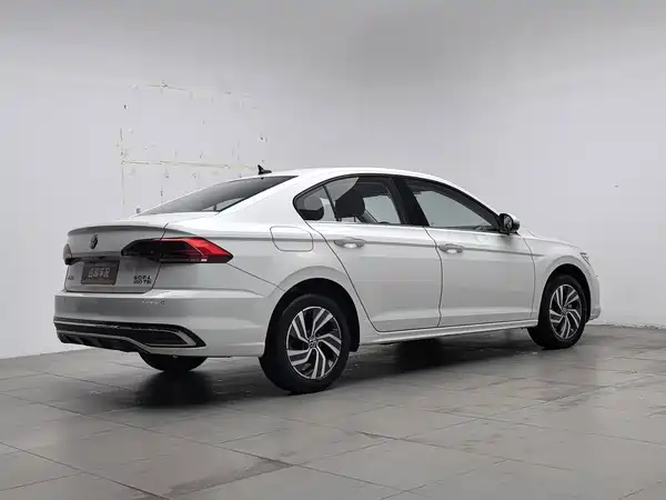 Volkswagen Bora 2023