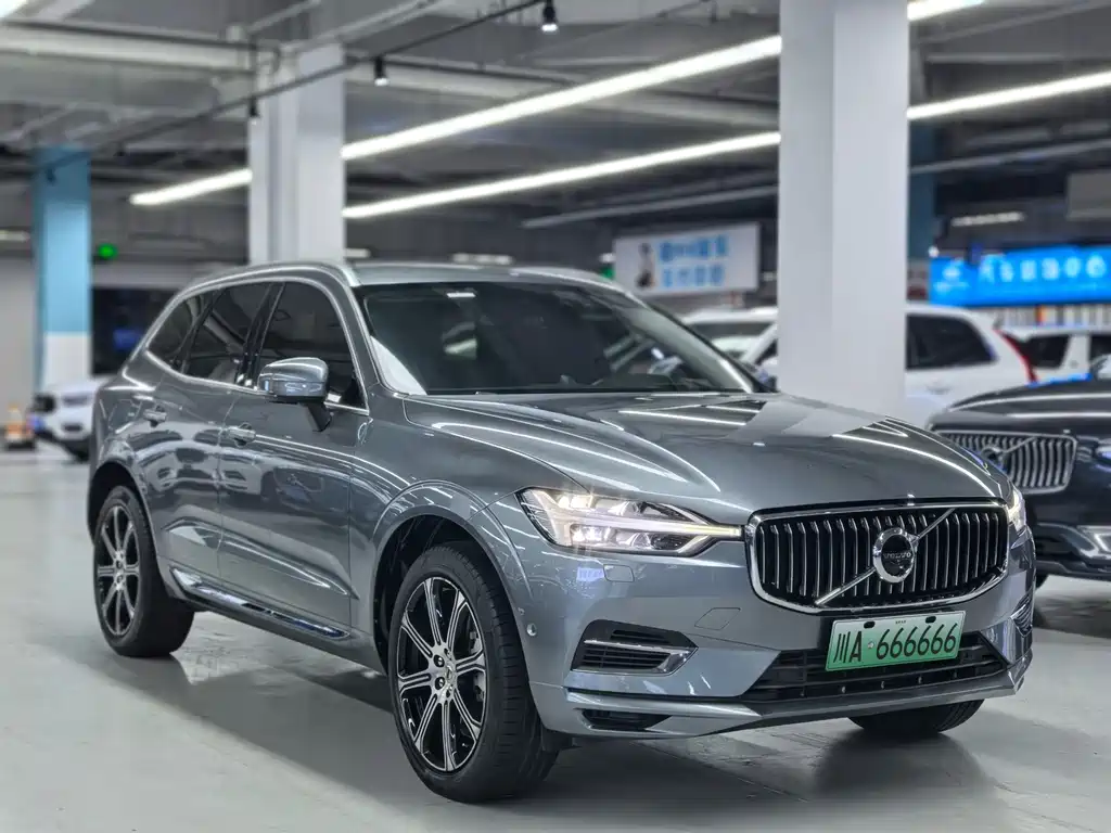 Volvo XC60 PHEV 2019 — фото 2