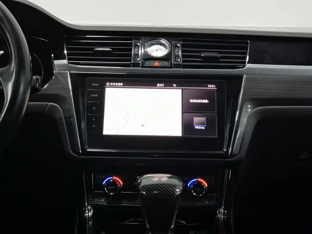 Volkswagen Phideon 2018 — фото 12