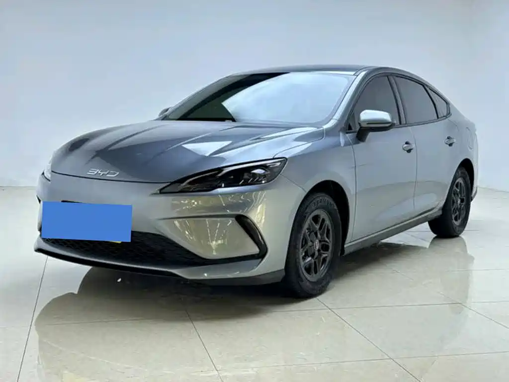 BYD Seal 05 DM-i 2025 — фото 4