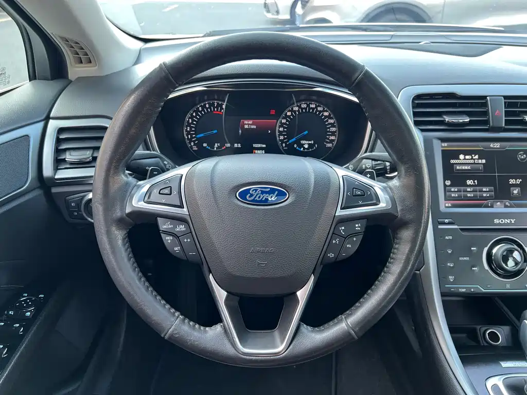 Ford Mondeo 2016 — фото 15