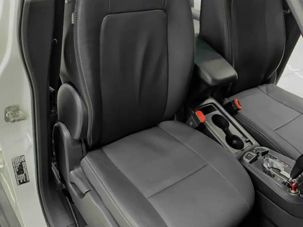 Chevrolet Captiva 2013 — фото 24