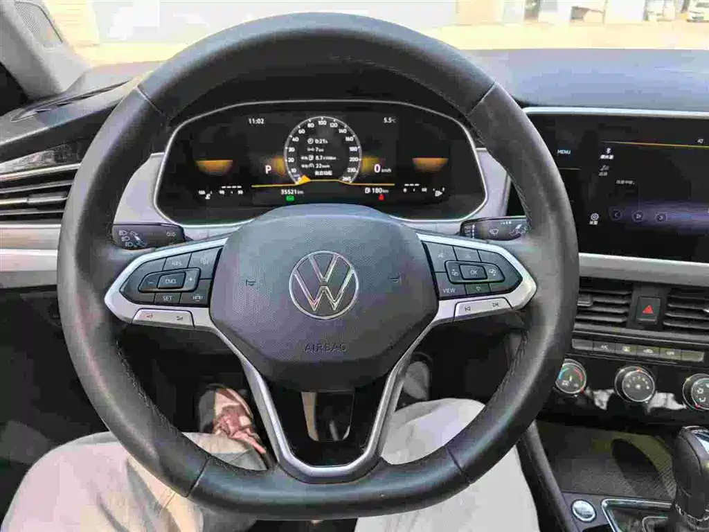 Volkswagen Bora 2023 — фото 8