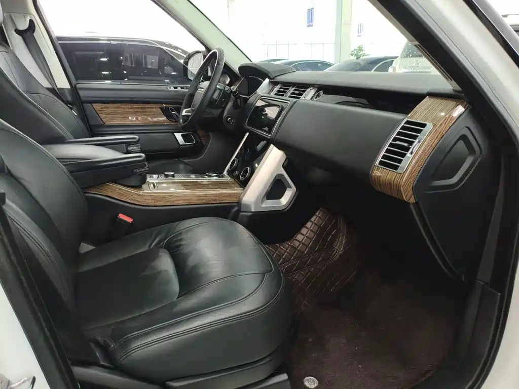 Land Rover Range Rover 2019 — фото 14