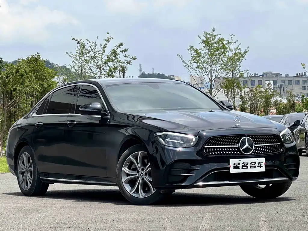 Mercedes-Benz E-Class 2023 — фото 14