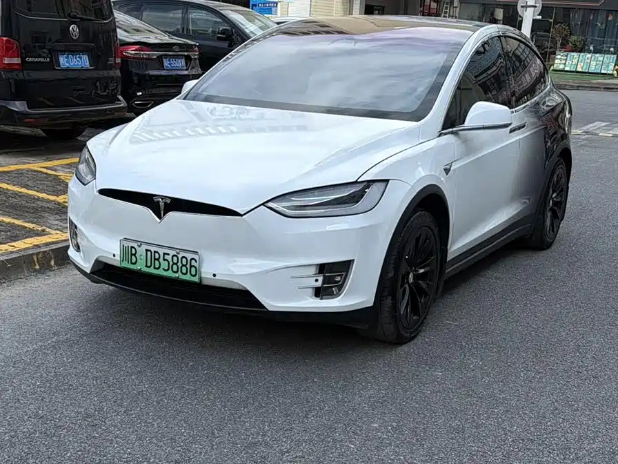Tesla Model X 2020 — фото 4