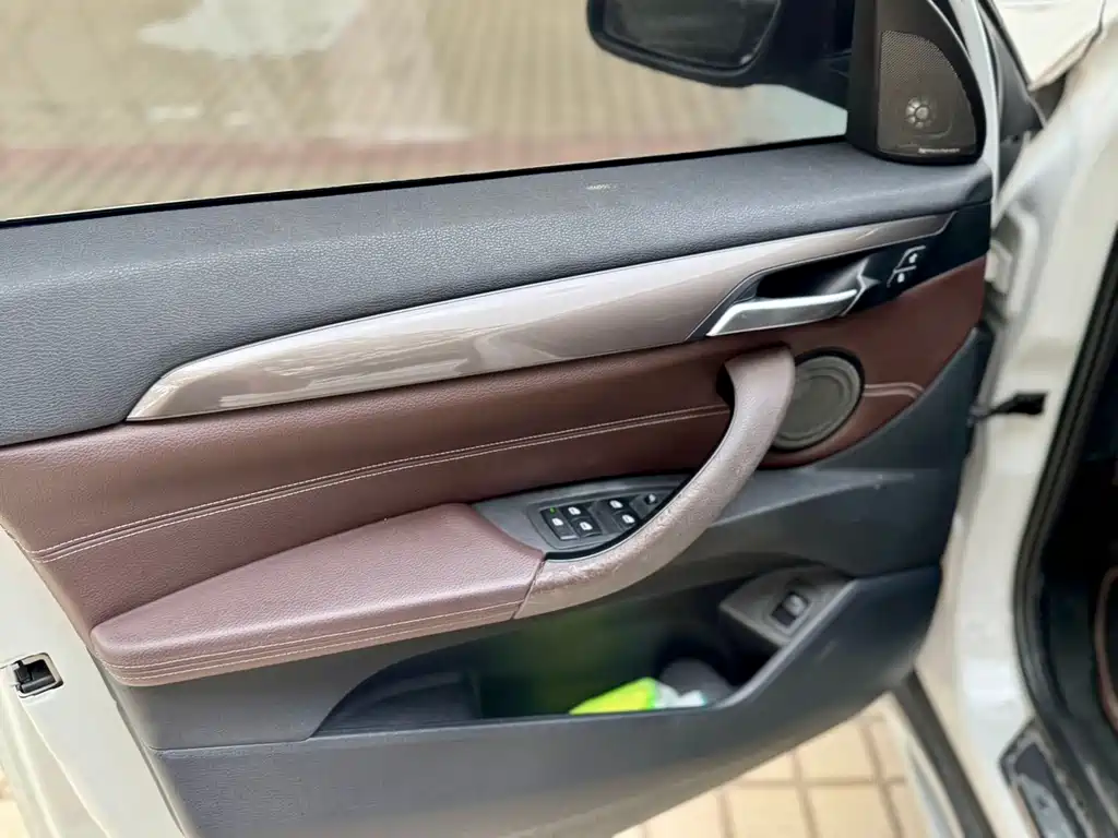 BMW X1 2017 — фото 16