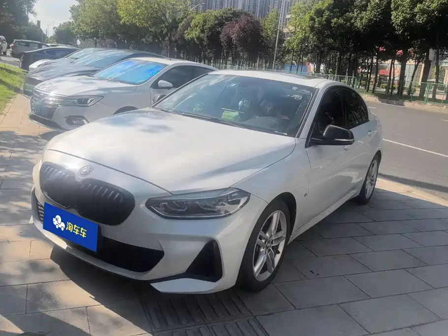 BMW 1 Series 2023