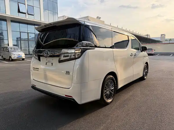 Toyota Vellfire 2019