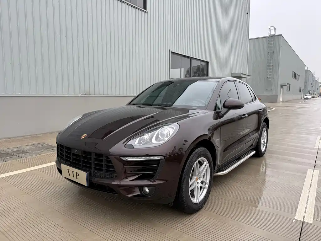 Porsche Macan 2018 — фото 1