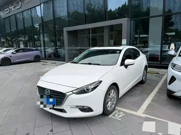 Mazda 3 Axela 2019