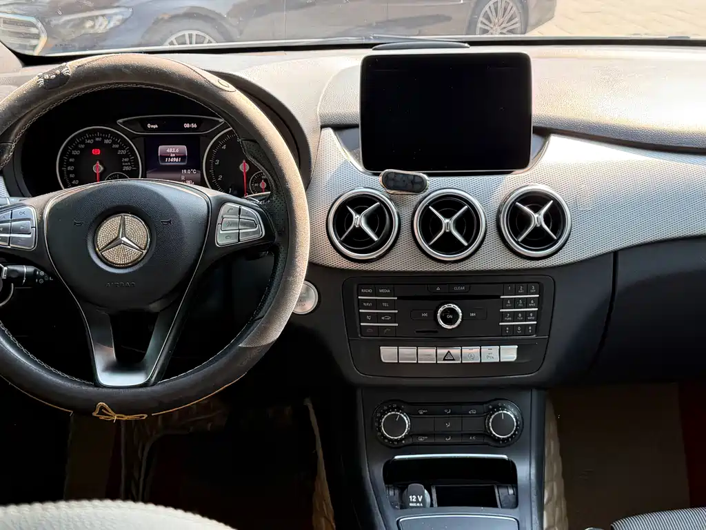 Mercedes-Benz B-Class 2016 — фото 12