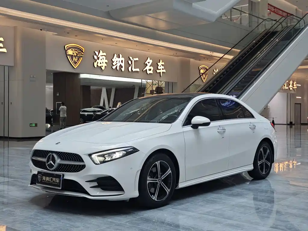Mercedes-Benz A-Class 2023 — фото 1