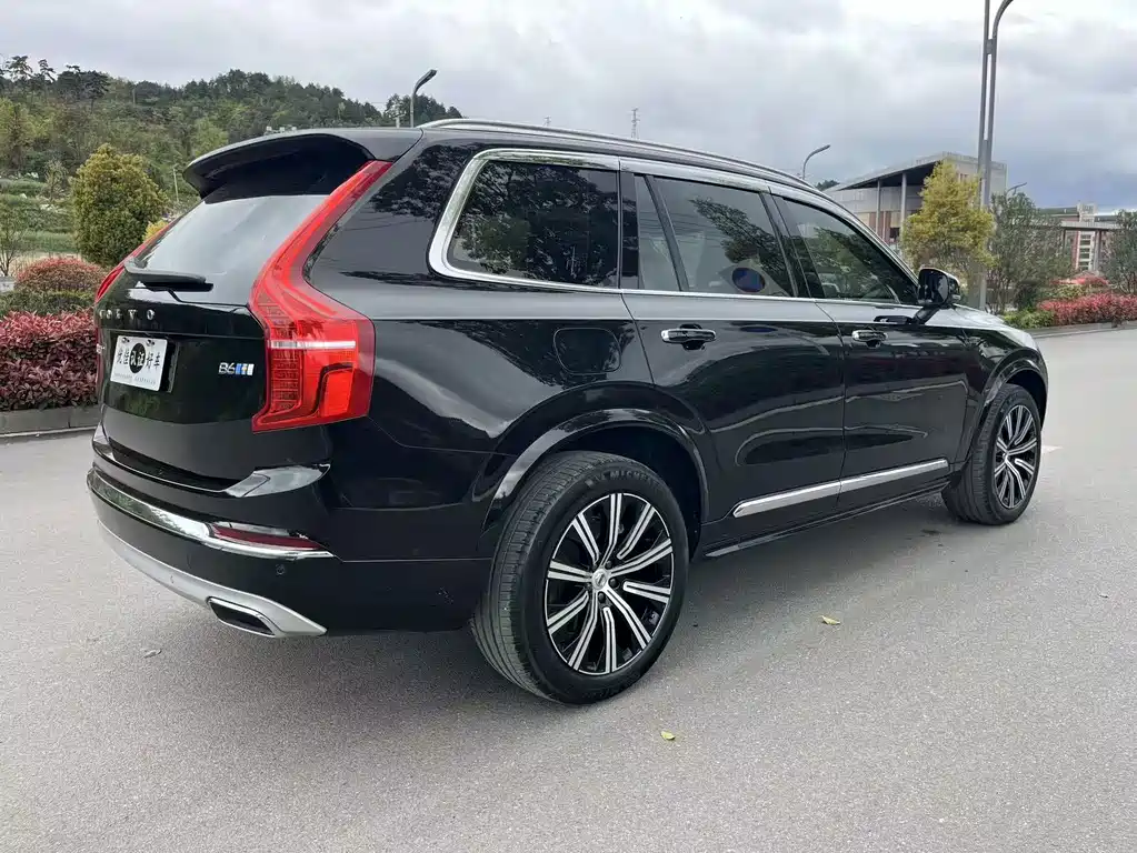 Volvo XC90 2021 — фото 12