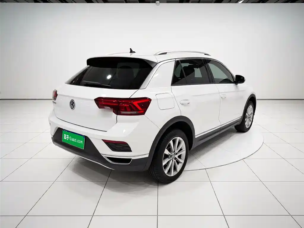 Volkswagen T-Roc 2019 — фото 6