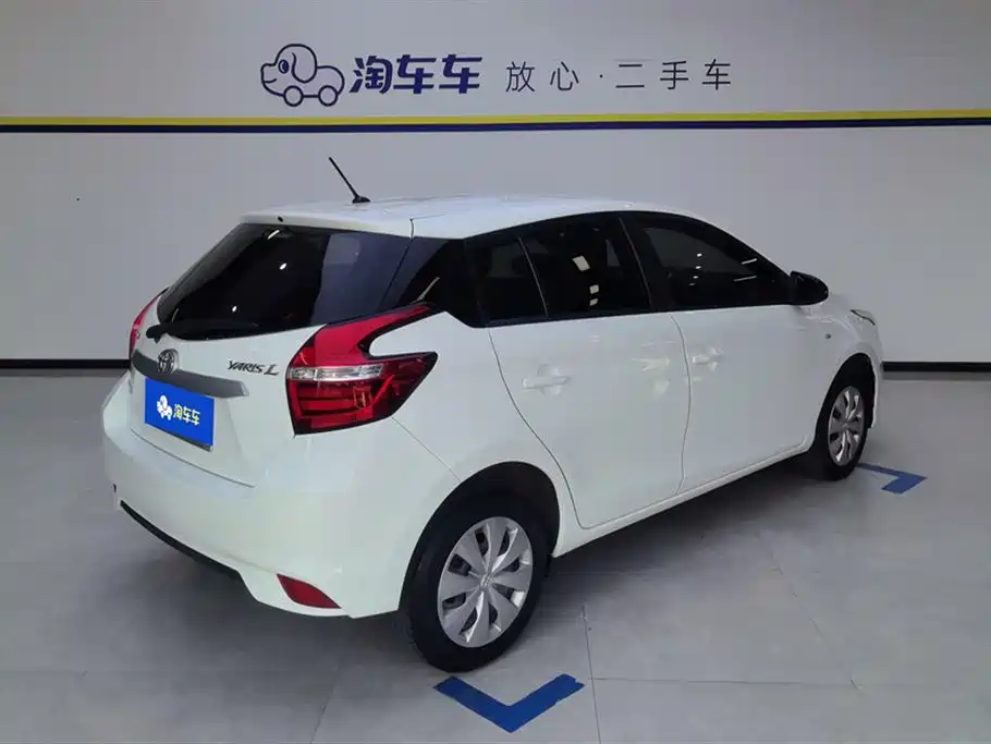 Toyota Yaris L 2019 — фото 3