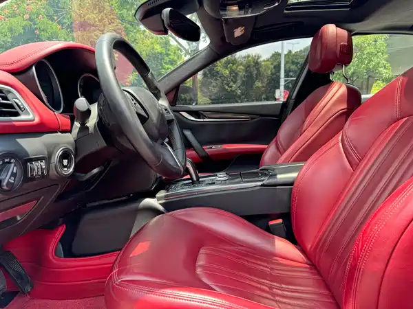 Maserati Ghibli 2020