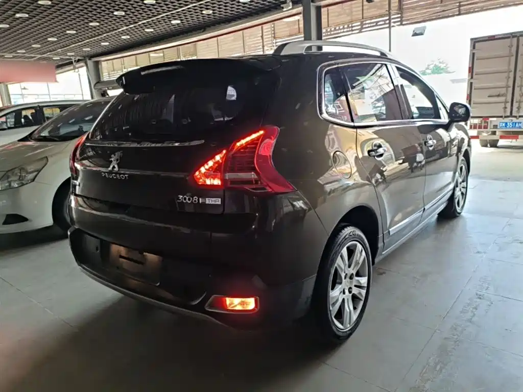 Peugeot 3008 2016 — фото 8