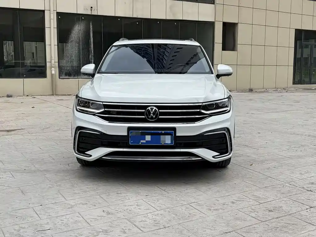 Volkswagen Tiguan L 2024