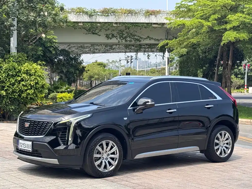 Cadillac XT4 2020 — фото 1