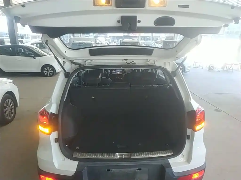 Kia KX3 2017 — фото 19