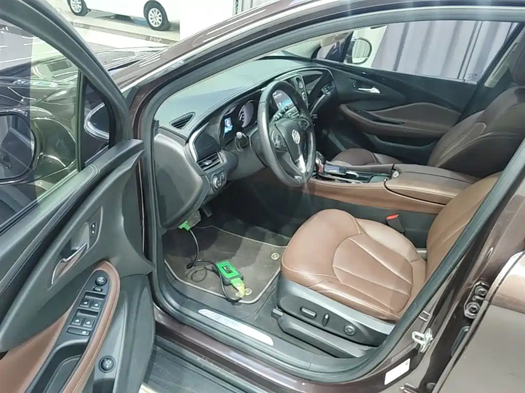 Buick Envision Plus 2019 — фото 16