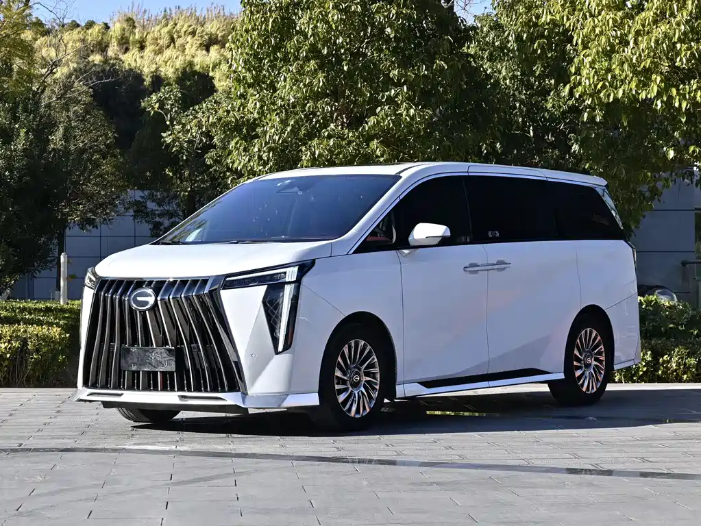 GAC Motor Trumpchi M8 2023 — фото 1