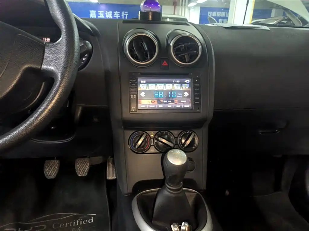 Nissan Qashqai 2015 — фото 13