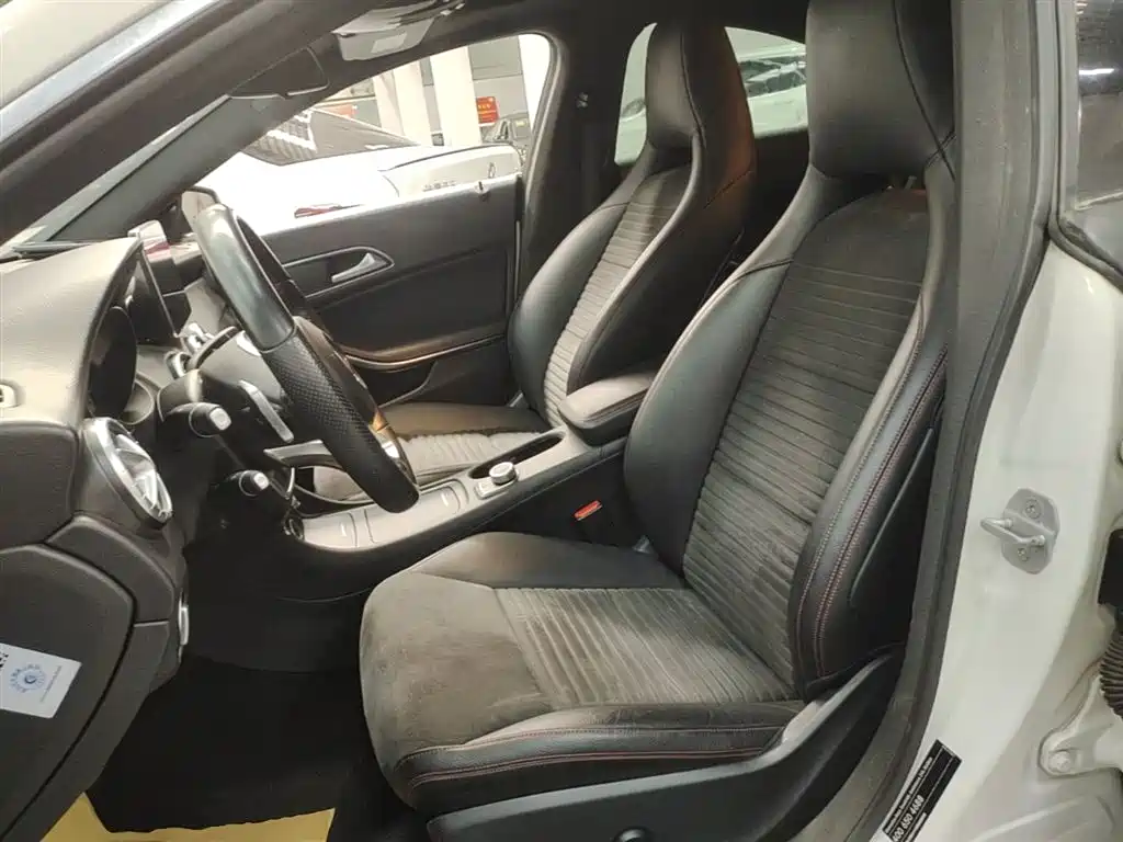Mercedes-Benz CLA 2015 — фото 15