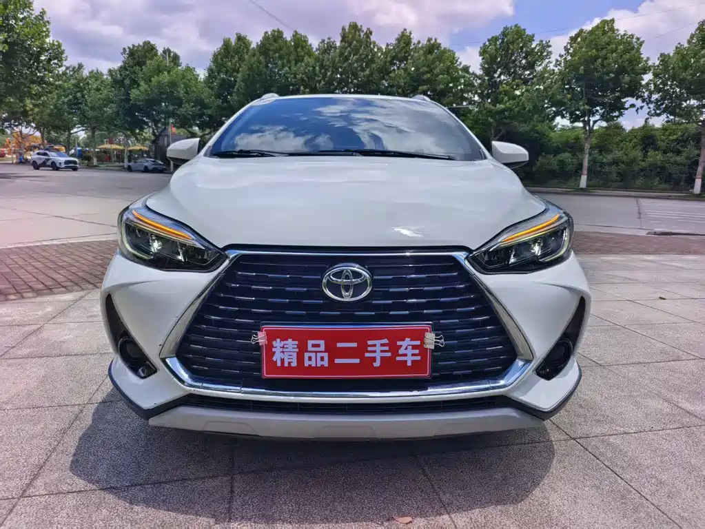 Toyota Yaris L 2022