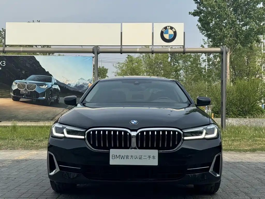 BMW 5 Series 2023 — фото 1