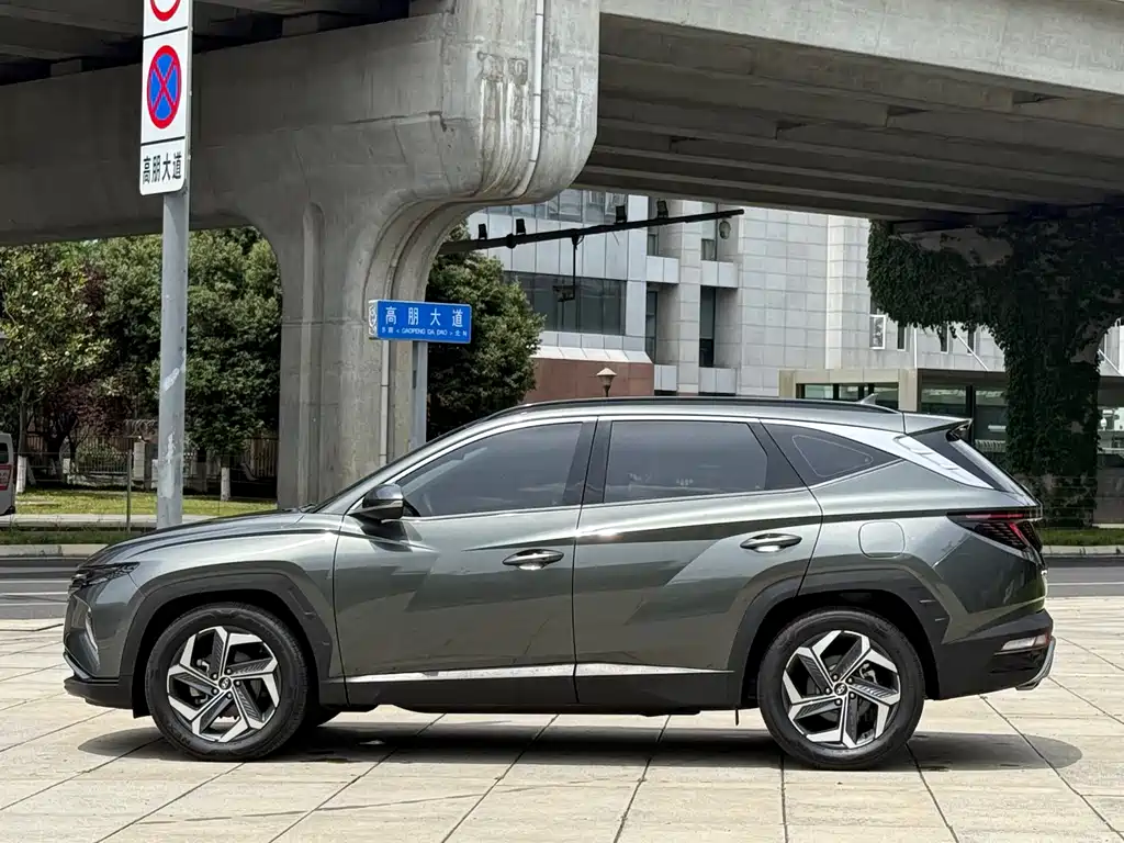 Hyundai Tucson 2022 — фото 4