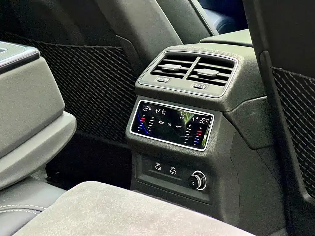 Audi A6L 2024 — фото 28