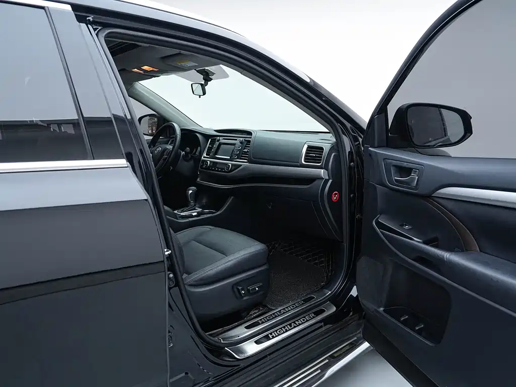 Toyota Highlander 2017 — фото 20