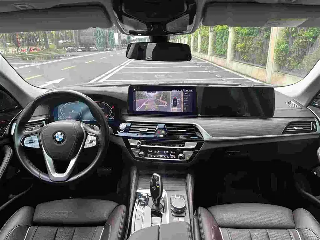 BMW 5 Series 2021 — фото 5