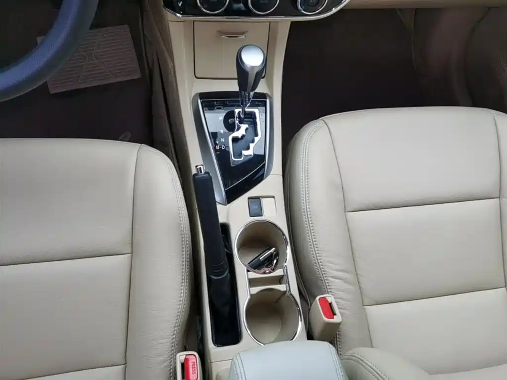 Toyota Corolla 2016 — фото 14
