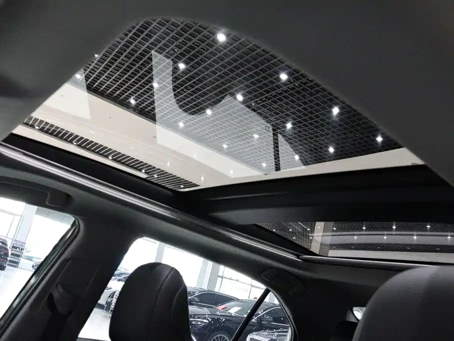 Toyota Camry 2019 — фото 23