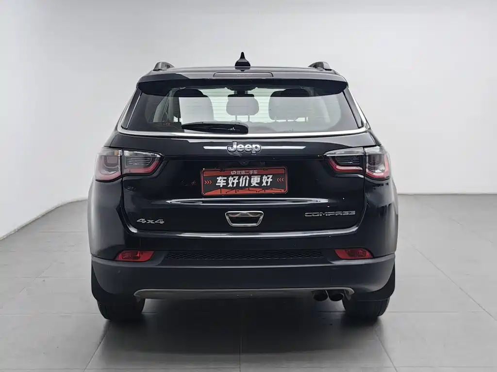 Jeep Compass 2018 — фото 4
