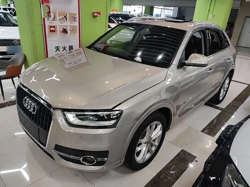 Audi Q3 2016 — фото 1
