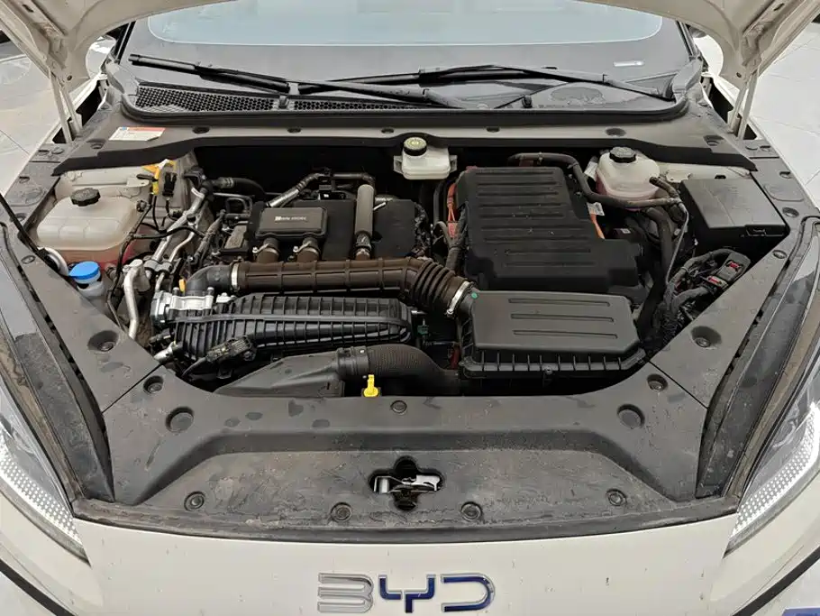 BYD Seal 06 2025 — фото 10