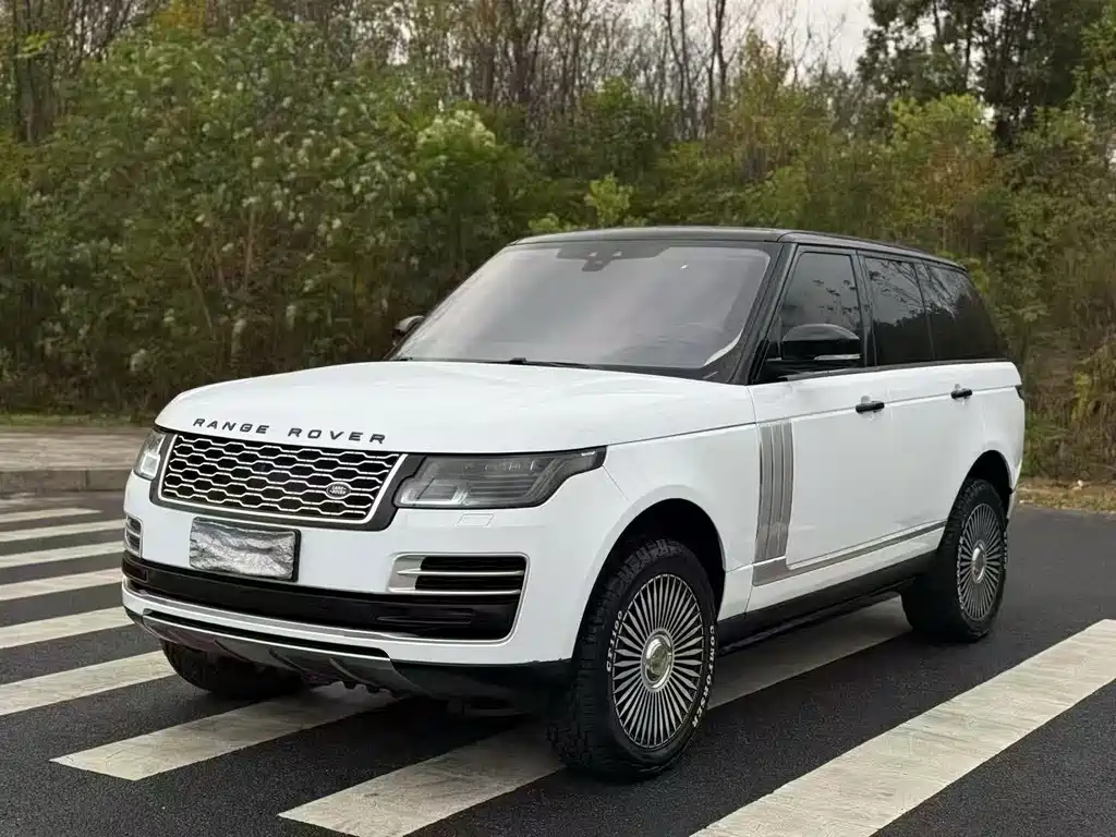Land Rover Range Rover 2018 — фото 1