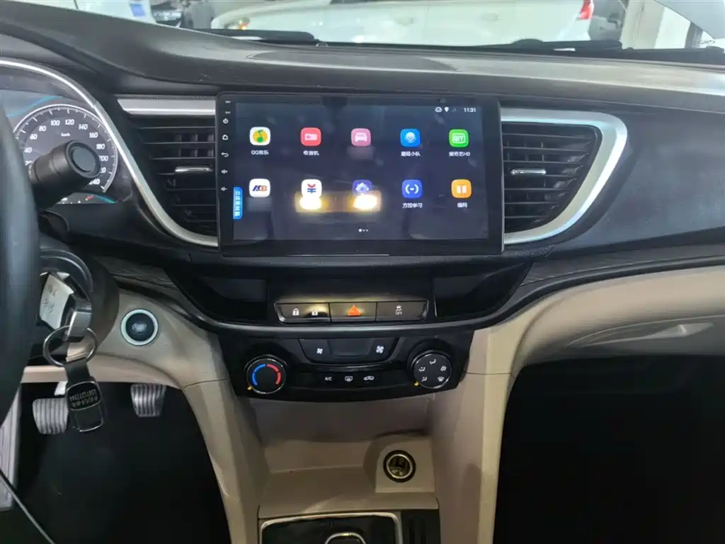 Buick Excelle 2019 — фото 10